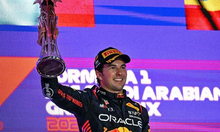 Gana Checo Pérez Gran Premio de Arabia Saudita