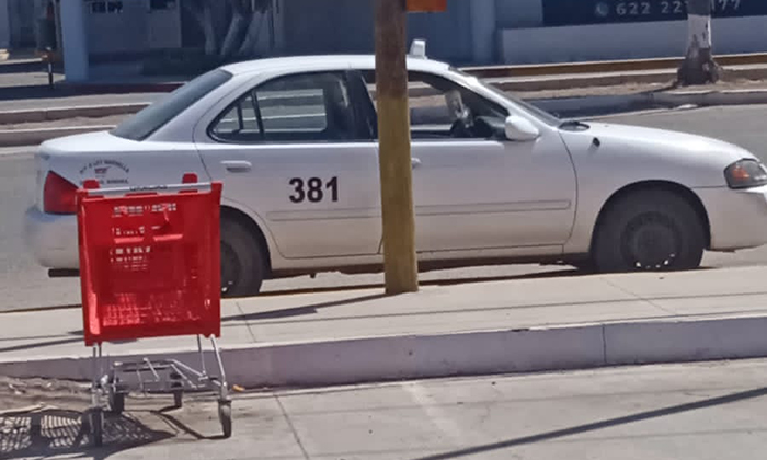 Denuncian circulación de taxis con concesión clonada en Guaymas