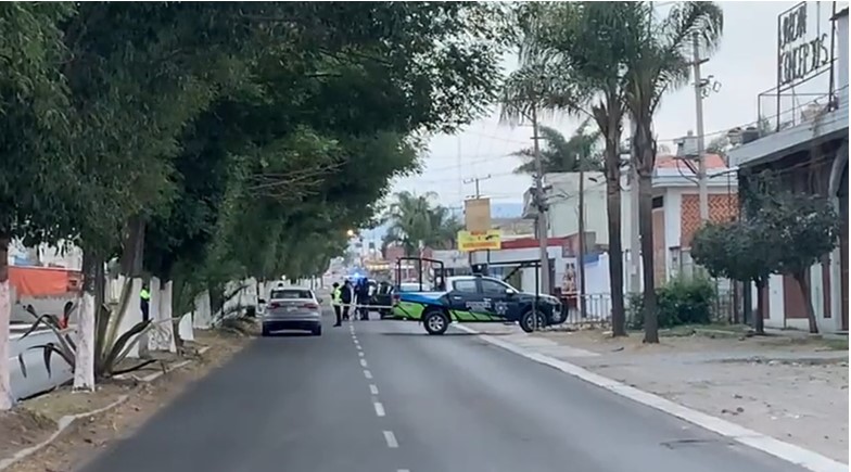 Matan a 4 y hieren a 1 en ataque contra auto, en Puebla