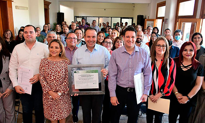 Certifican calidad en Tesorería Municipal; Atestigua entrega el alcalde Antonio Astiazarán