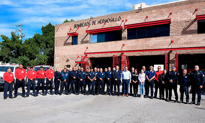 Respalda alcalde labor de Bomberos; Visita el Cuartel Central