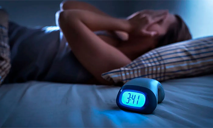 Destacan importancia de dormir ocho horas diarias durante el Día Mundial del Sueño