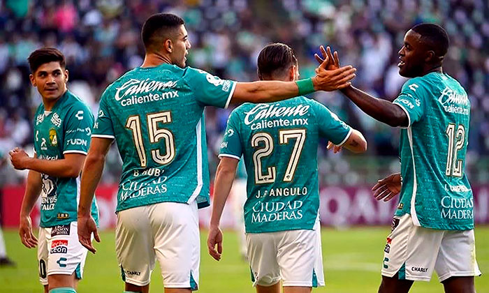 Se impone León 2-0 sobre Tauro de Panamá