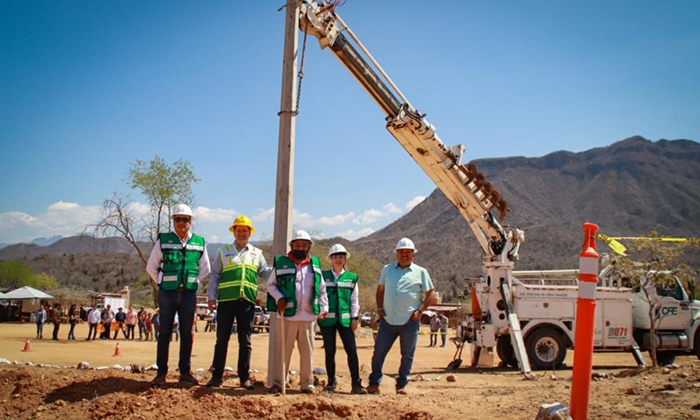 Llevan luz a comunidad de San Bernardo como parte de los compromisos del Plan de Justicia Guarijío