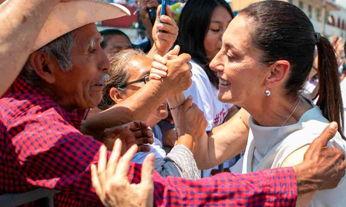 Claudia Sheinbaum, felicitó a la consejera presidenta del Instituto Nacional Electoral, Guadalupe Taddei Zavala, por bajarse el sueldo