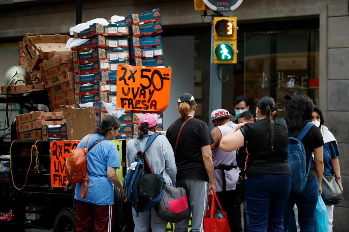 Van 14 semanas en la reducción del COVID-19 en México: López-Gatell