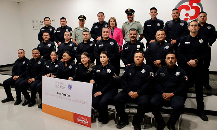 Policía de Colombia capacitan a elementos de la PESP