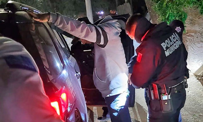 Sorprenden a “tirador” de droga en la colonia Álvaro Obregón