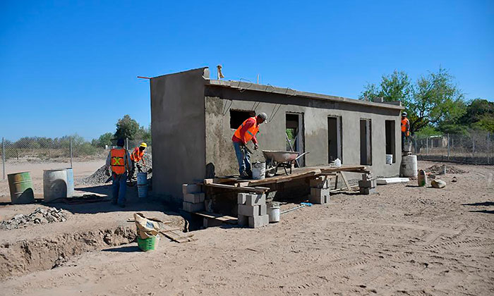 Avanza 60% construcción de Casa de Salud en el ejido San Luis