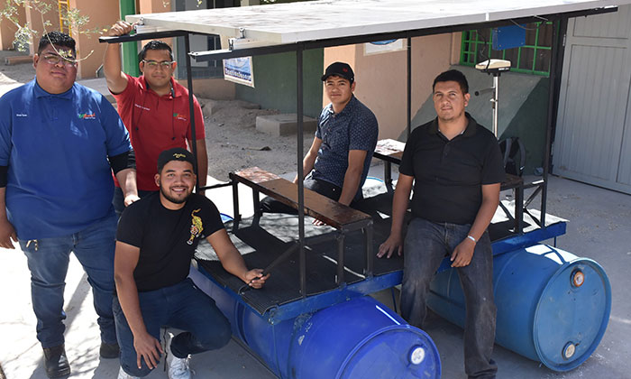 Diseñan balsa solar para uso recreativo; Estudiantes de la UTH
