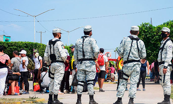 Guardia Nacional podrá vigilar al interior de estaciones del INM: Corte