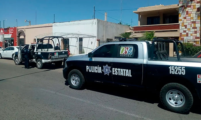 Detienen a hombre que portaba palo de béisbol