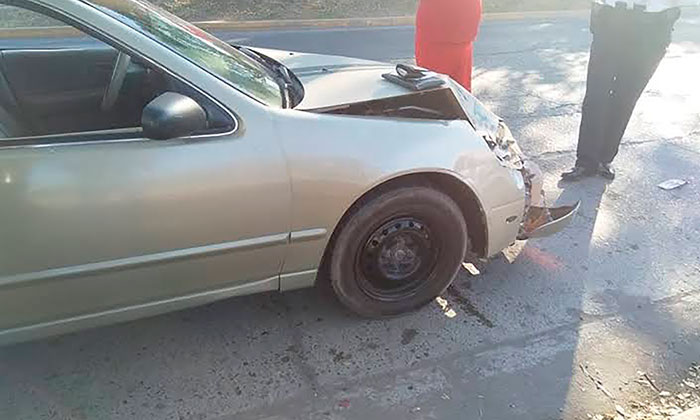 Daños materiales deja choque de autos al norte de Guaymas…