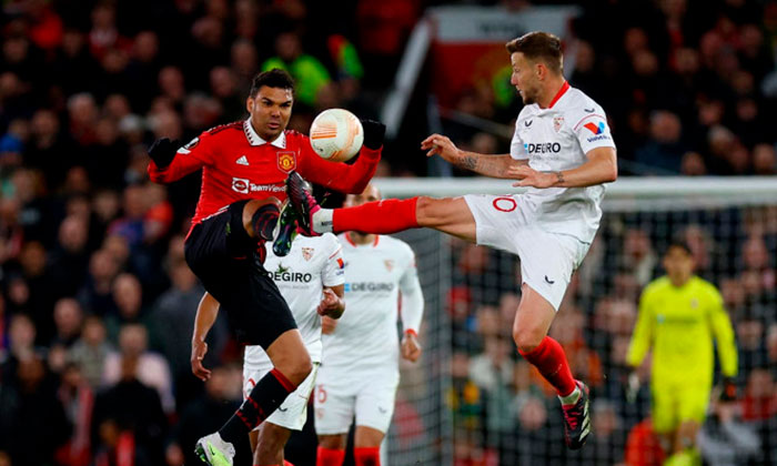 Sevilla rescata empate ante Manchester United en Europa League