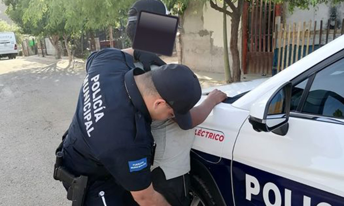 Arrestan a jornalero por golpear a su esposa en el poblado Miguel Alemán