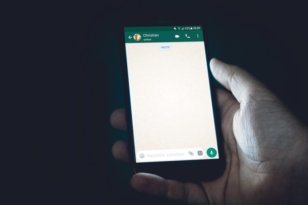 WhatsApp ya permite editar mensajes, la nueva versión muestra por primera vez la función