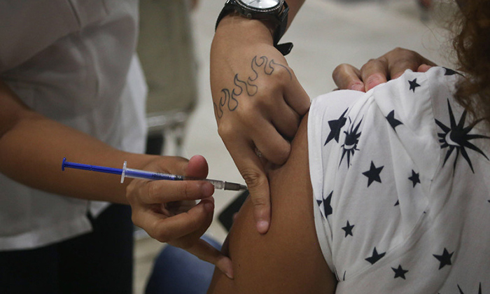 Reactivan vacunación contra covid-19; se aplica la vacuna cubana Abdala