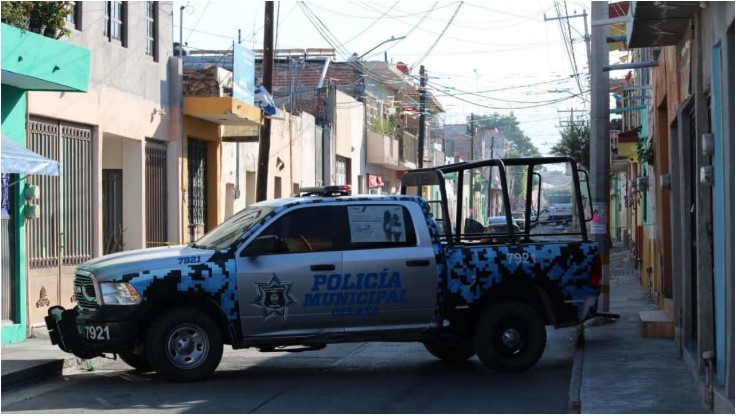 Enfrentamiento en Celaya Deja Dos Policías y un Civil Muertos