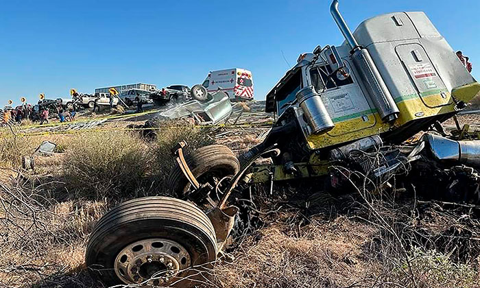 Deja choque cinco fallecidos en la carretera Caborca- Sonoyta