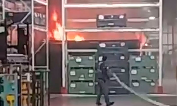 Sofocan incendio en planta Ford; Personal de la ensambladora
