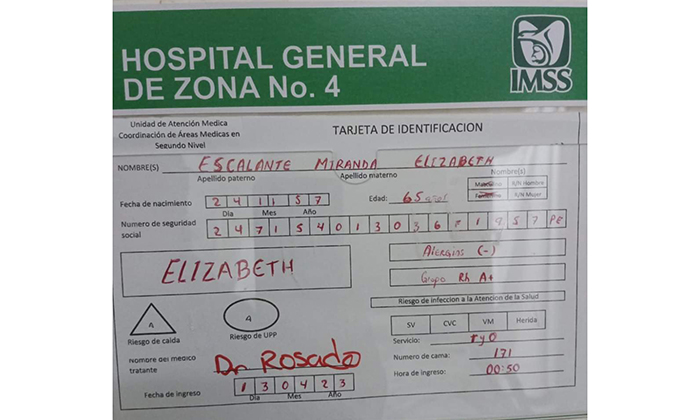 Directora del IMSS se niega a trasladar a anciana enferma