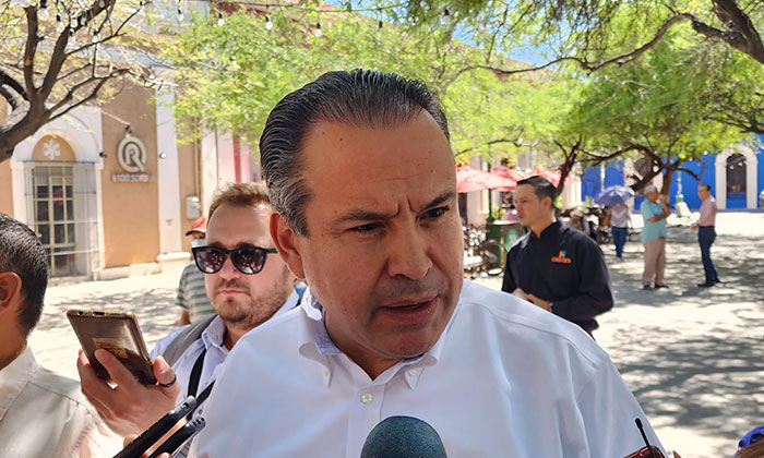 Celebra nueva prórroga para legalizar carros “chuecos”; El alcalde Antonio Astiazarán