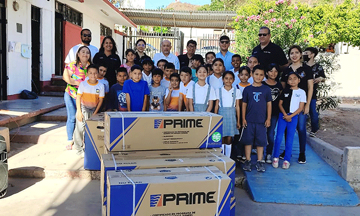 Entregan Rotarios minisplits a primaria en Guaymas