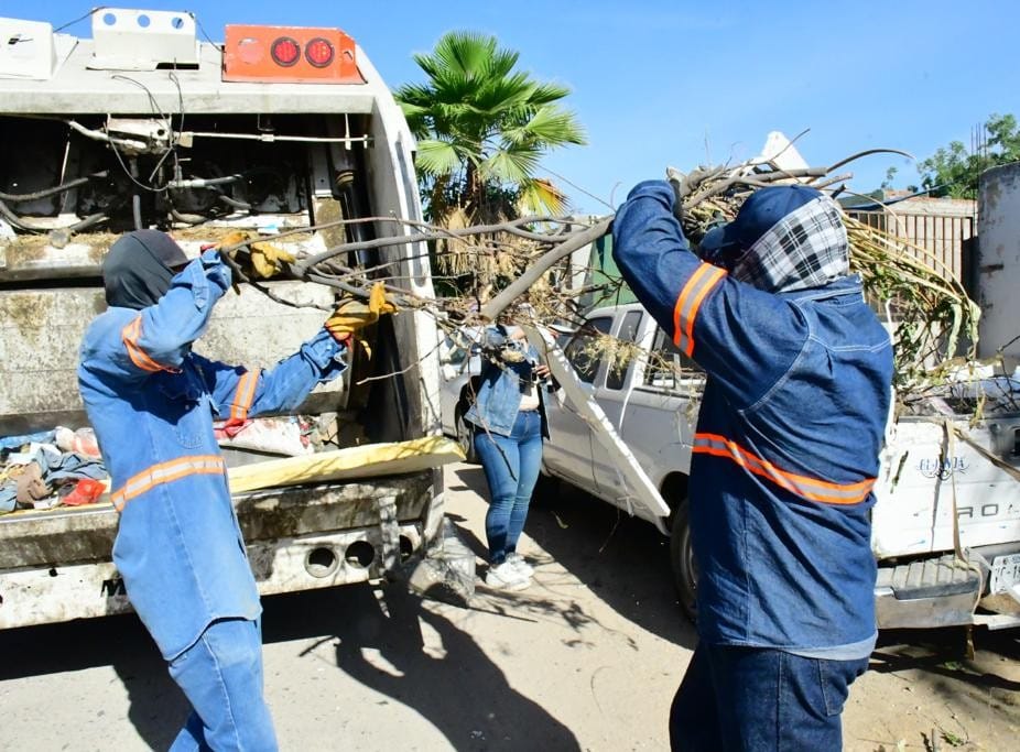 Afecta calor a 10 trabajadores municipales; Buscarán modificar horas de trabajo