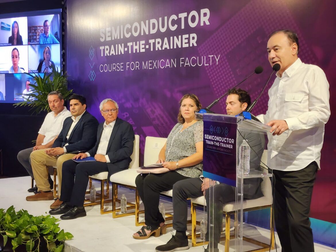 Inaugura Gobernador Curso de Semiconductores Train the Trainer