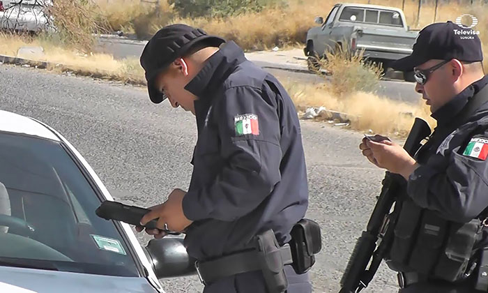 Localizan a vehículo robado en la colonia Santa Fé