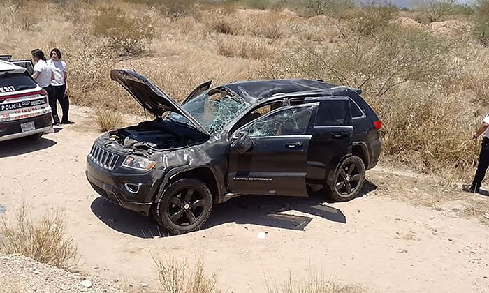 Vuelca camioneta de turistas en la carretera Hermosillo-Sahuaripa