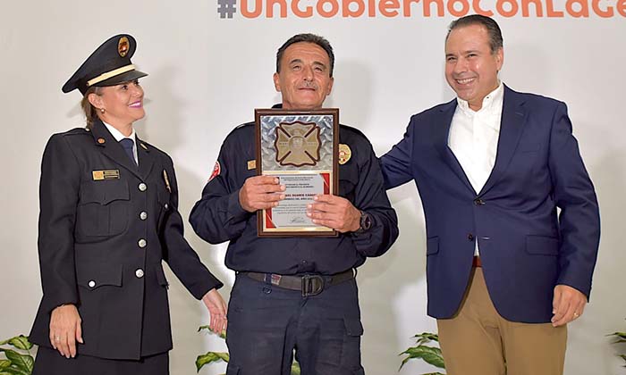 Conmemoran el Día Nacional del Bombero