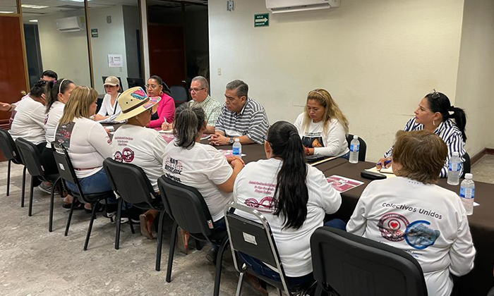 Atienden FGJE a colectivos de búsqueda