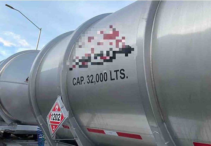 FGR decomisa en Nuevo León 64 mil litros de hidrocarburo y detiene a un hombre