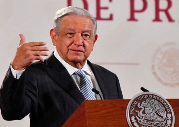 Gobierno está obligado a garantizar atención médica gratuita: López Obrador