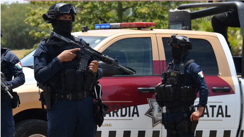 Dos vehículos de la Guardia Estatal de Tamaulipas fueron quemados