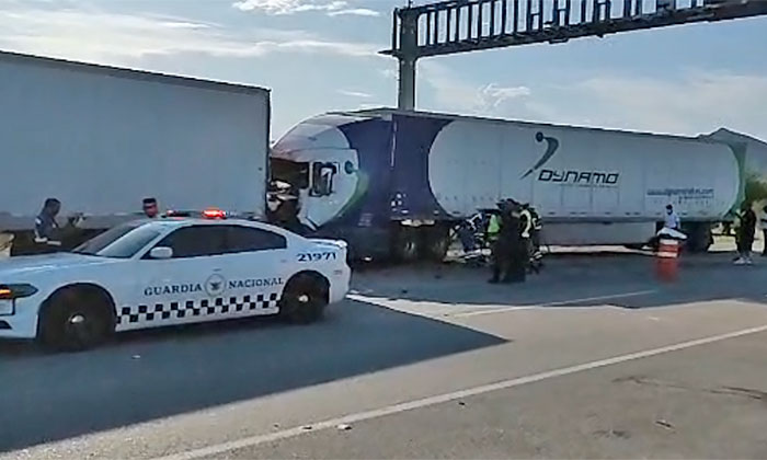 Muere trailero en choque en la carretera federal y entronque a la Mina Nyco