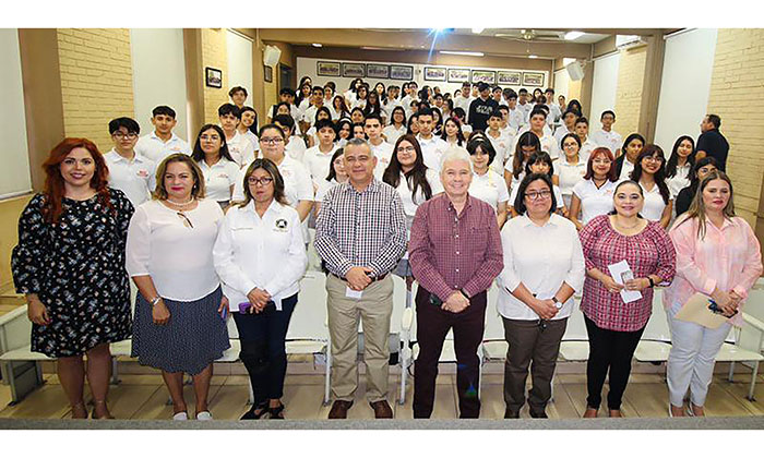 Ofrece Cobach educación con enfoque humanista