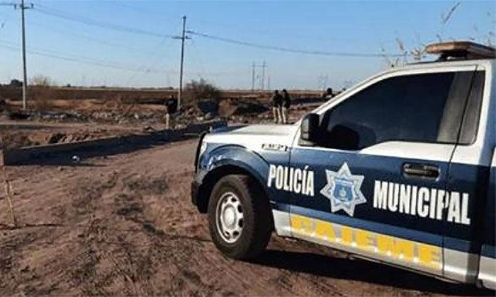 Hallan cuerpo asesinado flotando en canal en San Ignacio Río Muerto