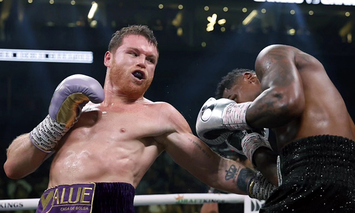 Canelo Álvarez es campeón indiscutible