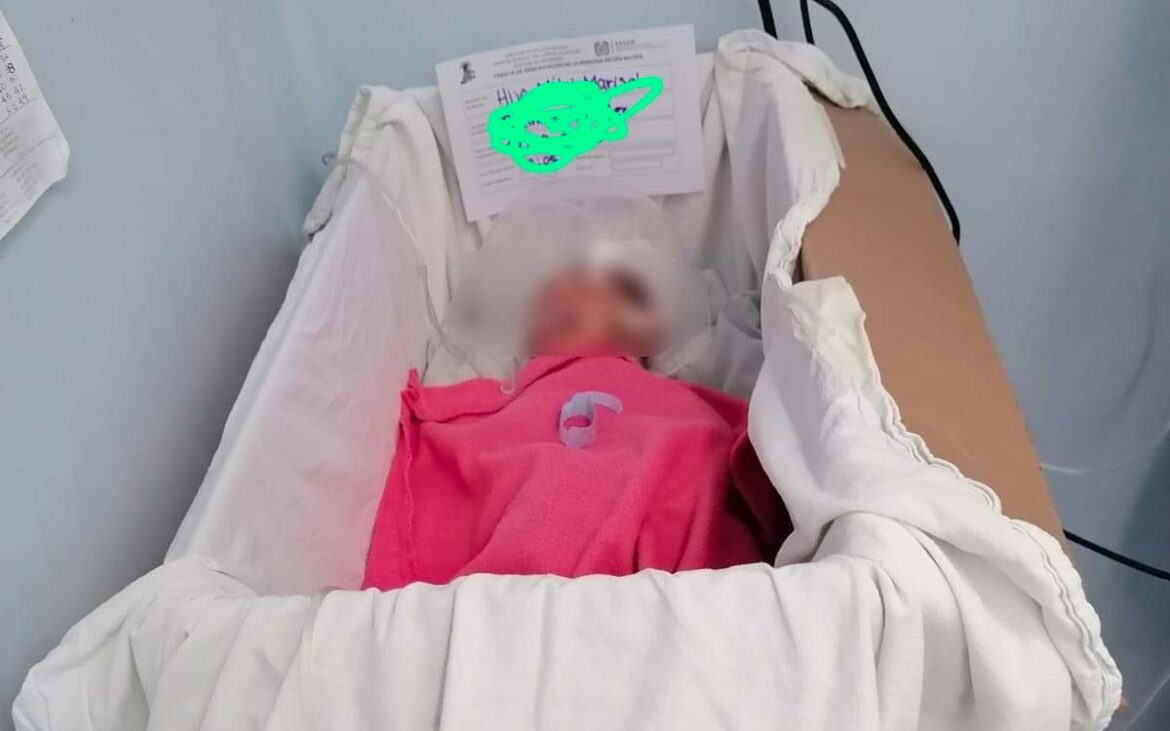 Encuentran a bebé dentro de caja de cartón en Hospital de Oaxaca