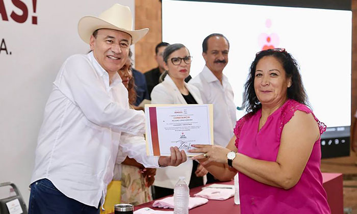 Entregan programas sociales y educativos en el Sur de Sonora 