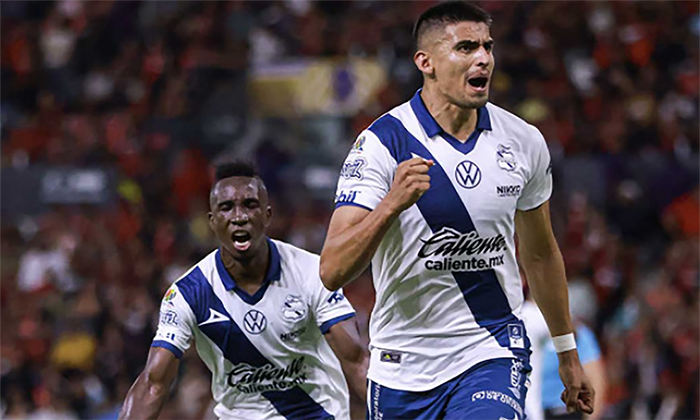 Puebla sorprende al Atlas y sale del sótano; Se impone por 3-2