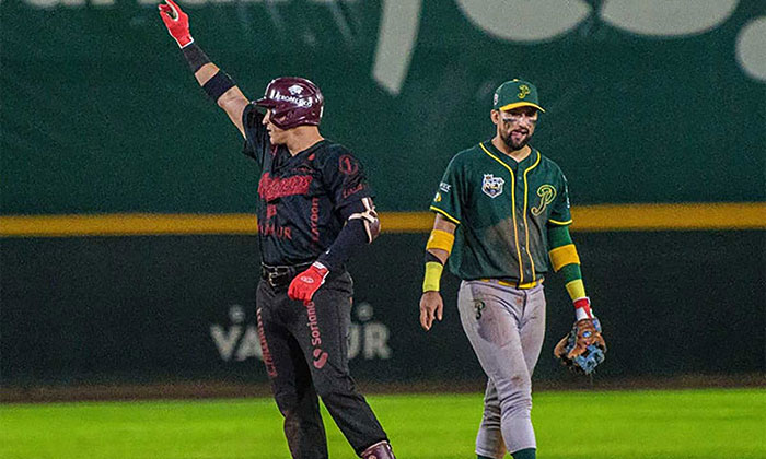 Algodoneros toma ventaja ante Pericos en la Serie del Rey 2023