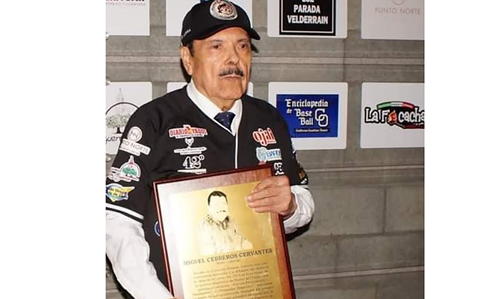 Proponen al cronista Miguel Cebreros al Salón de la Fama tras 60 años de trayectoria