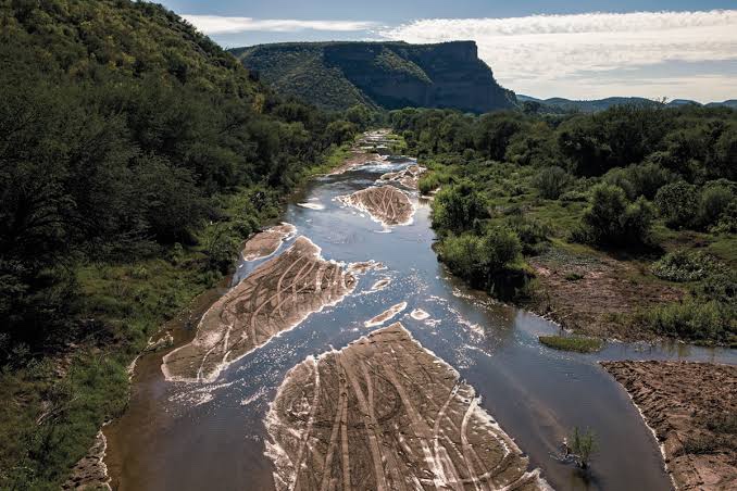 Persiste la Contaminación en el Río Sonora: Nueve Años Después del Derrame de Sulfato de Cobre