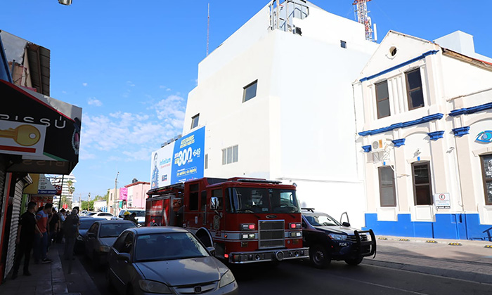 Desalojan Telmex por incendio en el Centro de la Ciudad