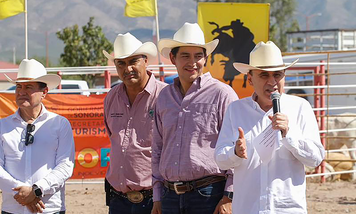 Arranca circuito de rodeo en Bavispe