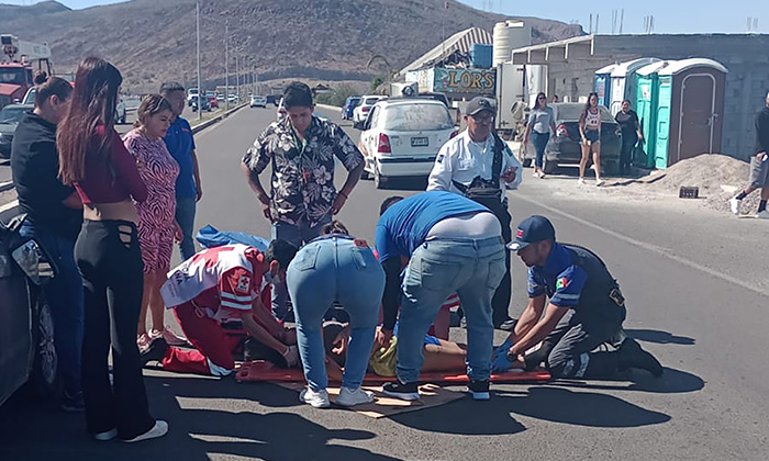 Atropellan a mujer en Puente Douglas