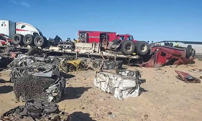 Fallece conductor de tráiler al volcarse en la carretera SLRC-Sonoyta